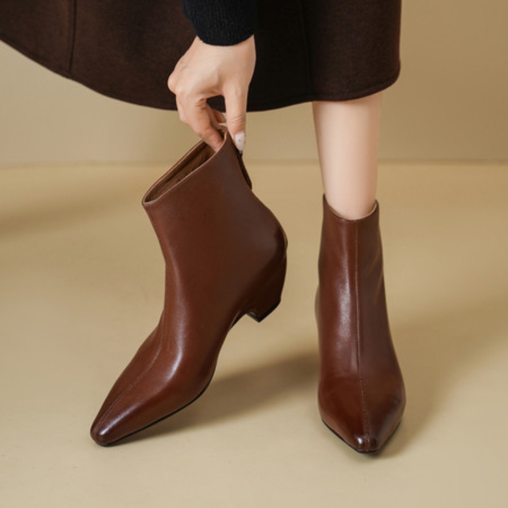 Styl uliczny, vintage, szpilka – Vintage Fashion Online recenzja i cena
