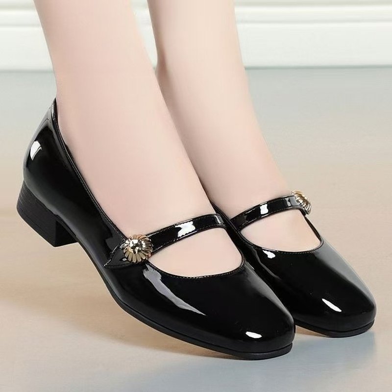 Klasyczne buty typu Mary Jane  – Vintage Fashion Dresses recenzja i cena